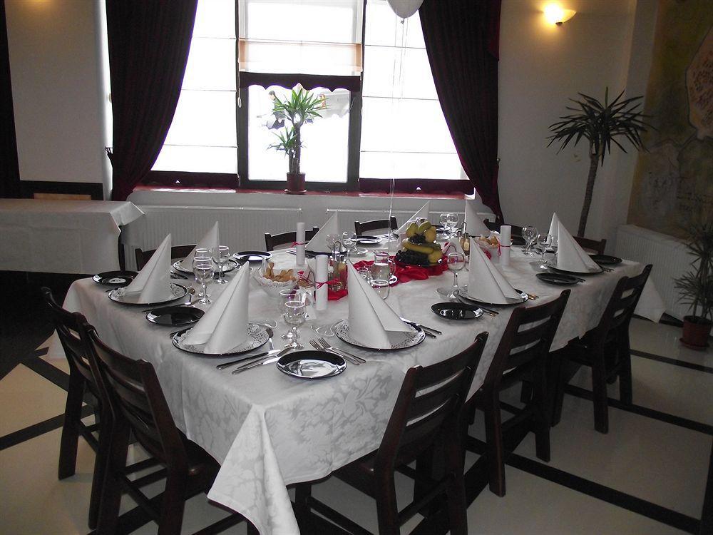 Mistral Resort Moeciu De Sus Bagian luar foto