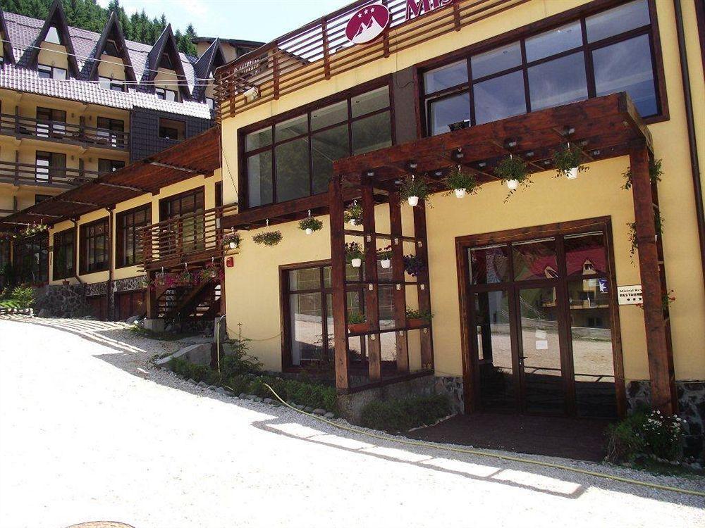 Mistral Resort Moeciu De Sus Bagian luar foto