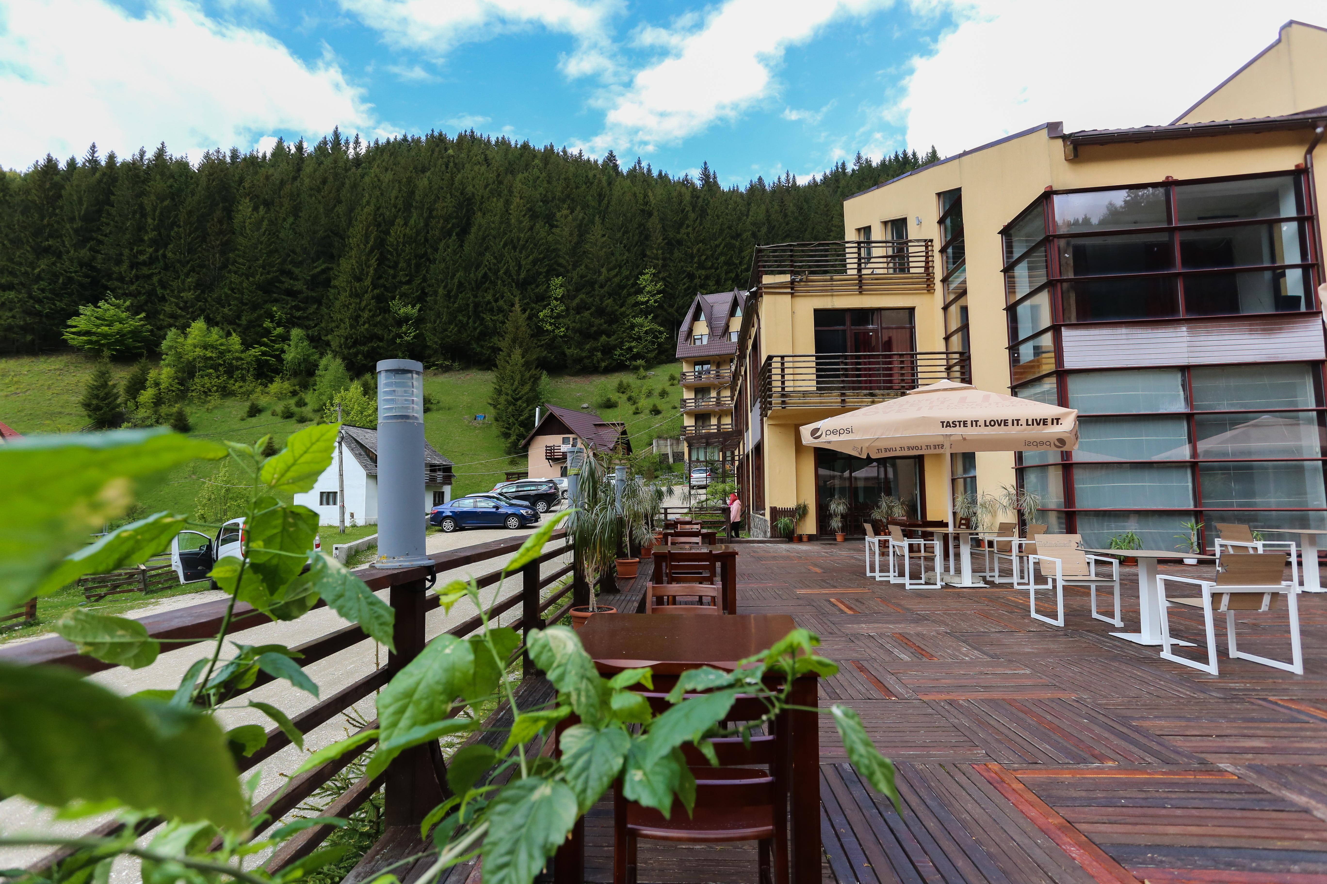Mistral Resort Moeciu De Sus Bagian luar foto