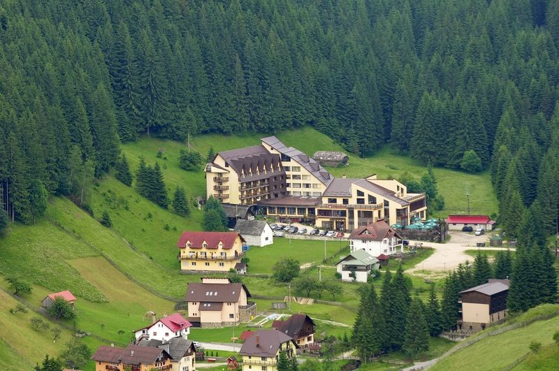 Mistral Resort Moeciu De Sus Bagian luar foto