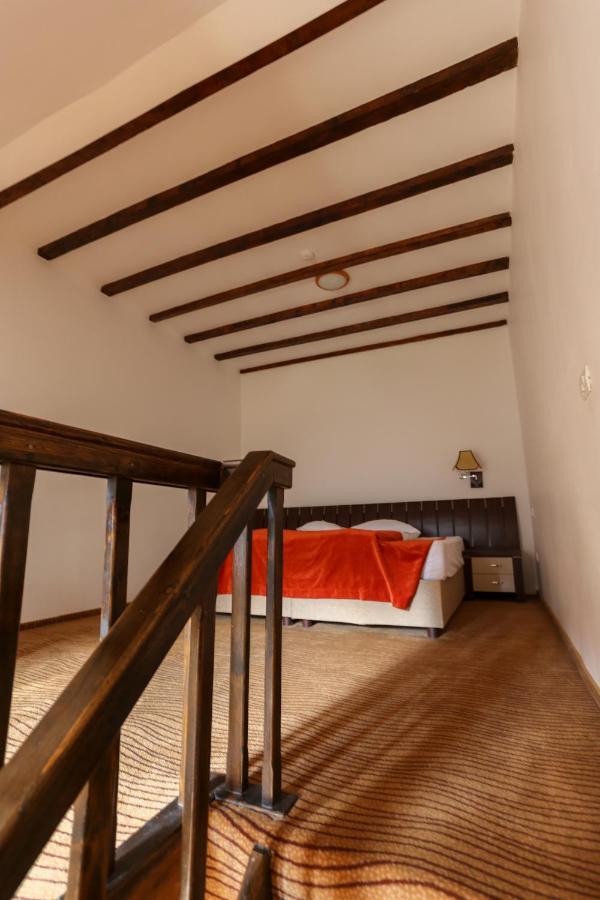 Mistral Resort Moeciu De Sus Bagian luar foto