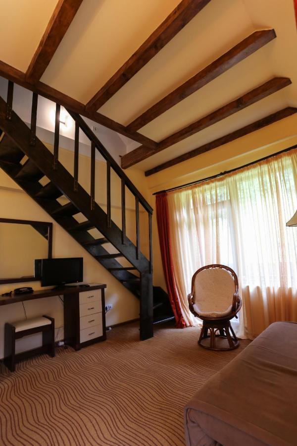 Mistral Resort Moeciu De Sus Bagian luar foto