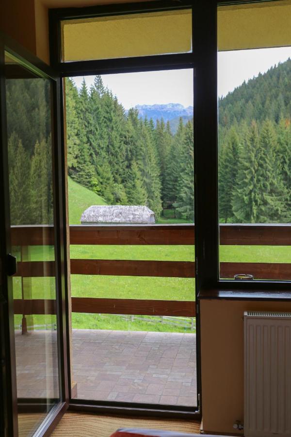 Mistral Resort Moeciu De Sus Bagian luar foto